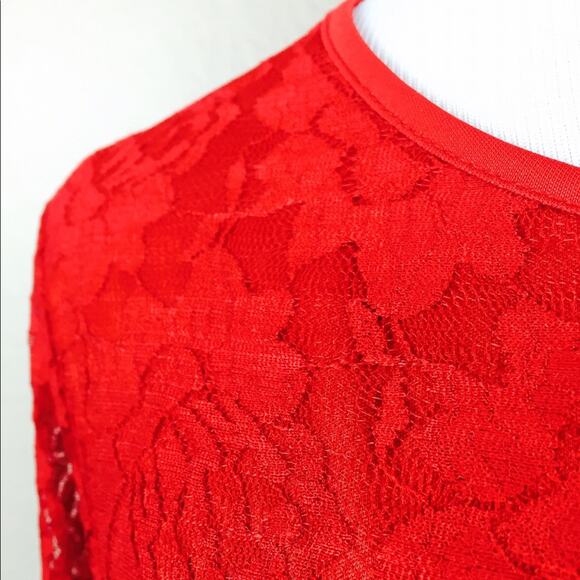 CALVIN KLEIN Red Floral Lace Long Sleeve Top NWT Size MEDIUM Mesh $79 - Picture 4 of 5